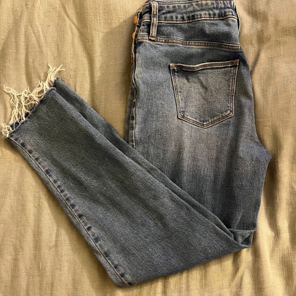 Universal Threads Overalls Size 2/26 - image 3